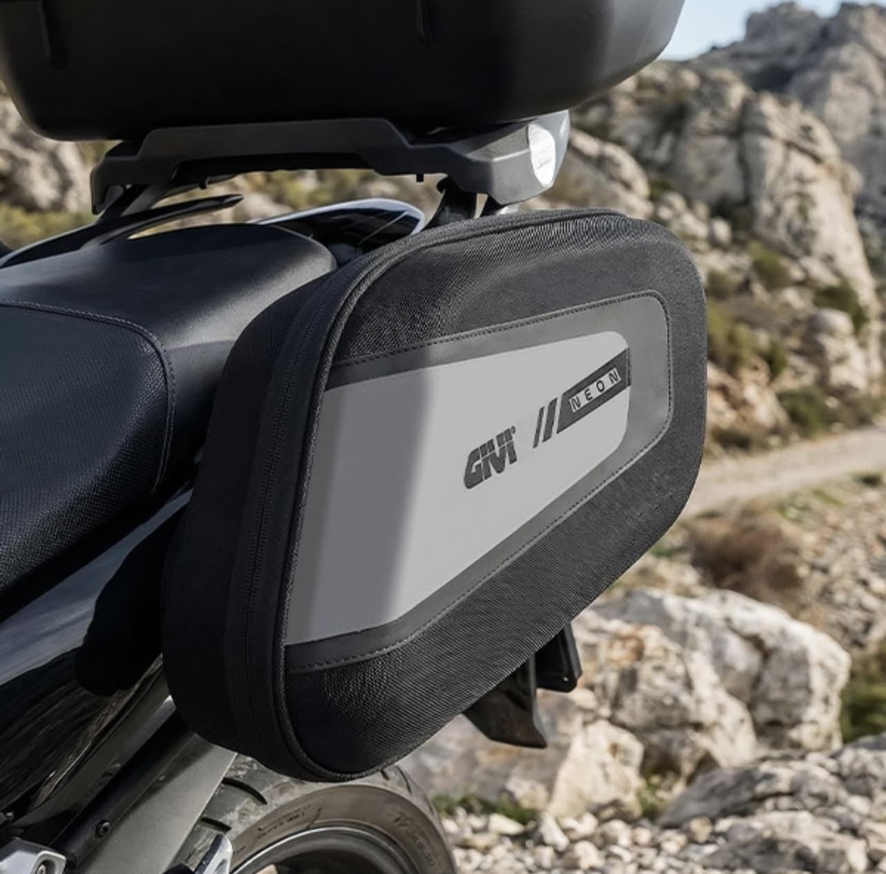 Túi Cặp Hông Givi RSN03 Rider Tech 3L